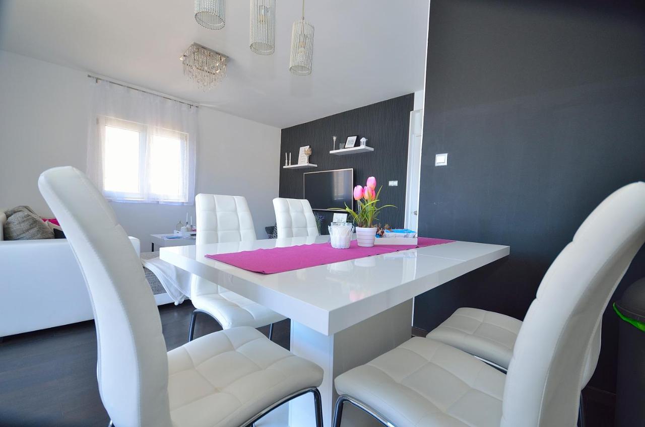 Apartman Staro Selo Primošten Esterno foto