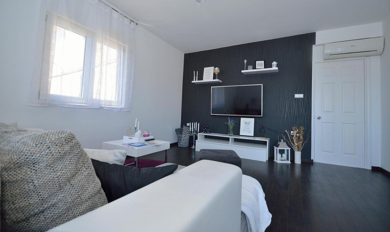 Apartman Staro Selo Primošten Esterno foto